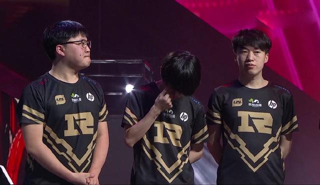 体育冬奥时刻：山东电视体育频道记者探营北京新闻中心 贴心服务助记者过节、工作两不误